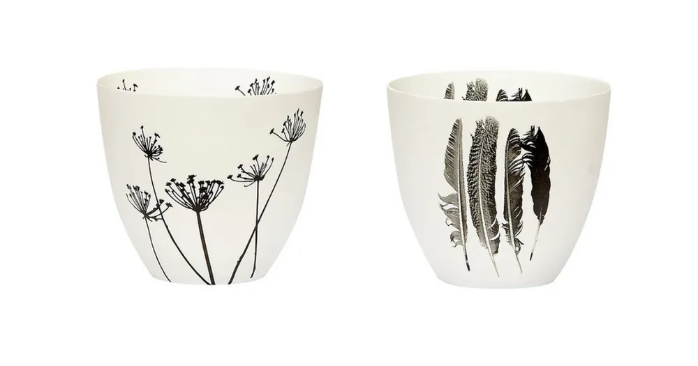 Set černobílých porcelánových svícnů Feather Top Prodej