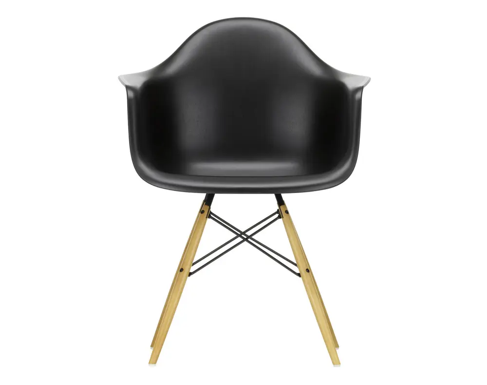 Židle Eames DAW, deep black Značkový
