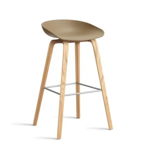 Must-Have Barová stolička AAS 32 High Lacquered Oak Veneer, clay