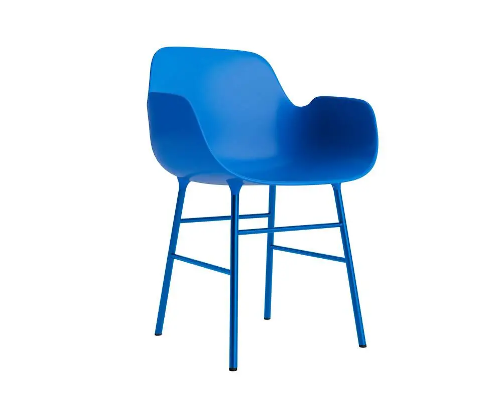 Židle Form s područkami Steel, bright blue Objednat Nyní