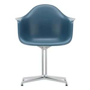 Židle Eames DAL, sea blue / polished aluminum Časově Omezené