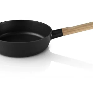 Akční Cena Pánev na soté s dřevěnou rukojetí nordic kitchen oe 24 cm, eva solo