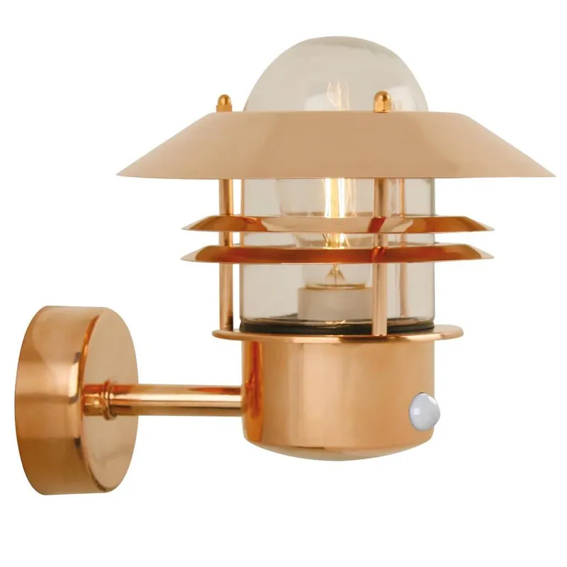 Odeslání Ihned Nordlux Blokhus Up Sensor, venkovní nástěnné svítidlo v severském designu se senzorem, 1xE27 max 60W, měď, výška 23cm, IP54