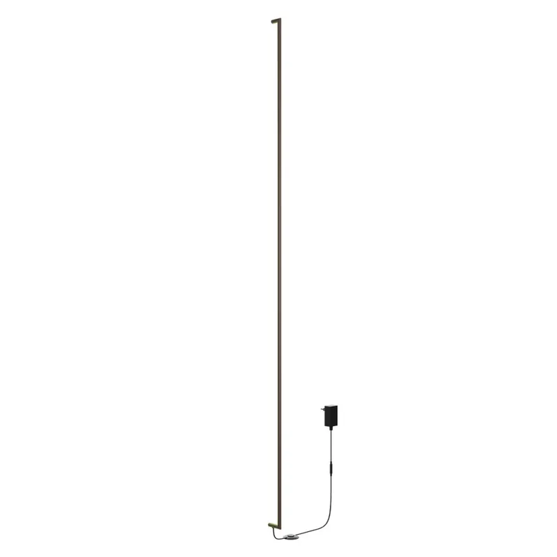 Redo Stick, nástěnné svítidlo s nožním vypínačem LED 36W 3000K, matná mosaz, výška 161cm Cenově Výhodný